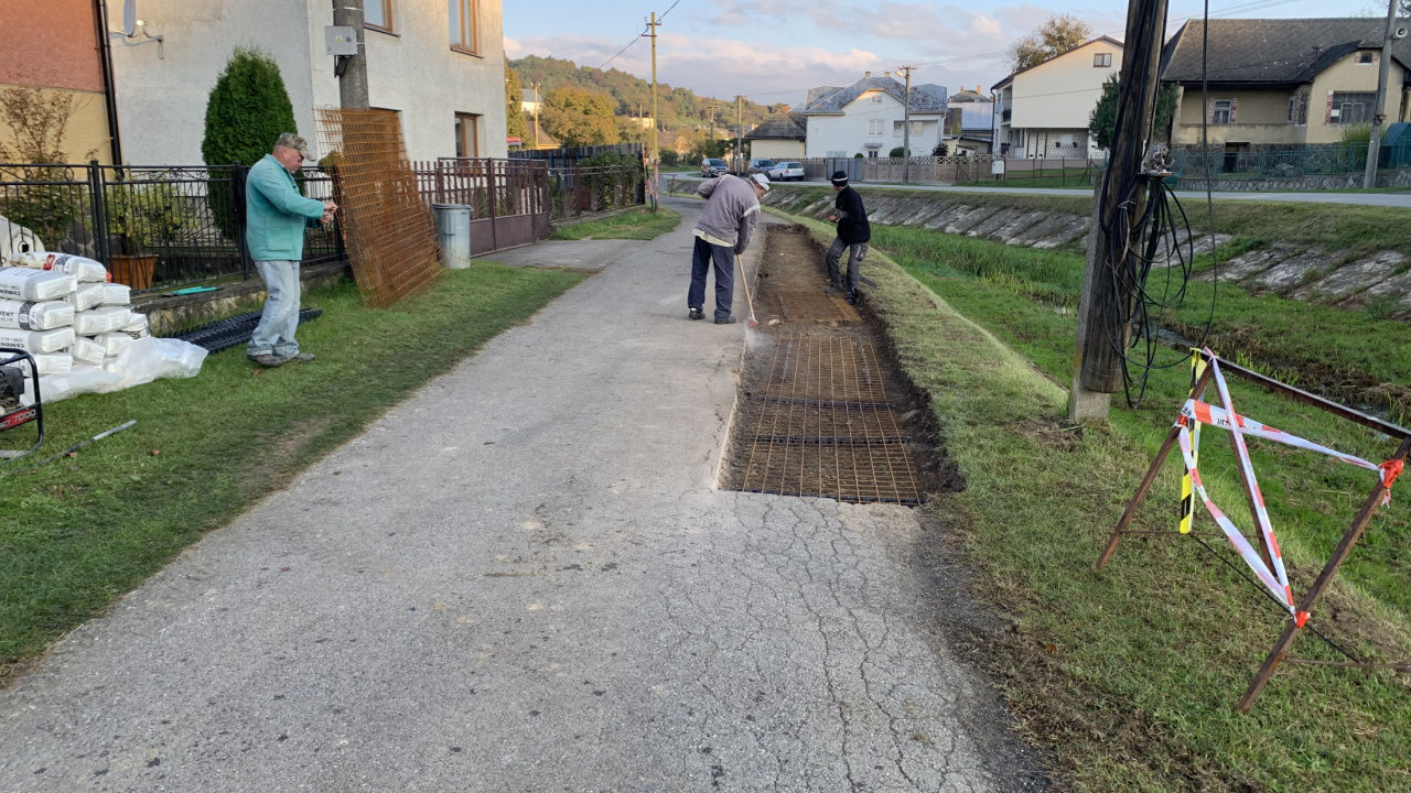oprava cesty 2025 oprava cesty kde bola veľmi poškodená 